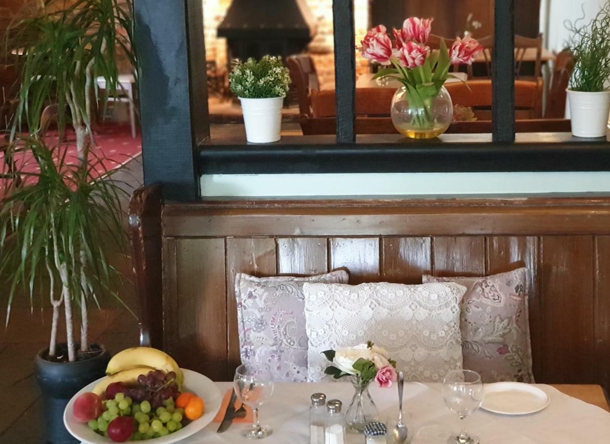 The Fleur De Lys Hotel Дорчестър-на-Темза Екстериор снимка